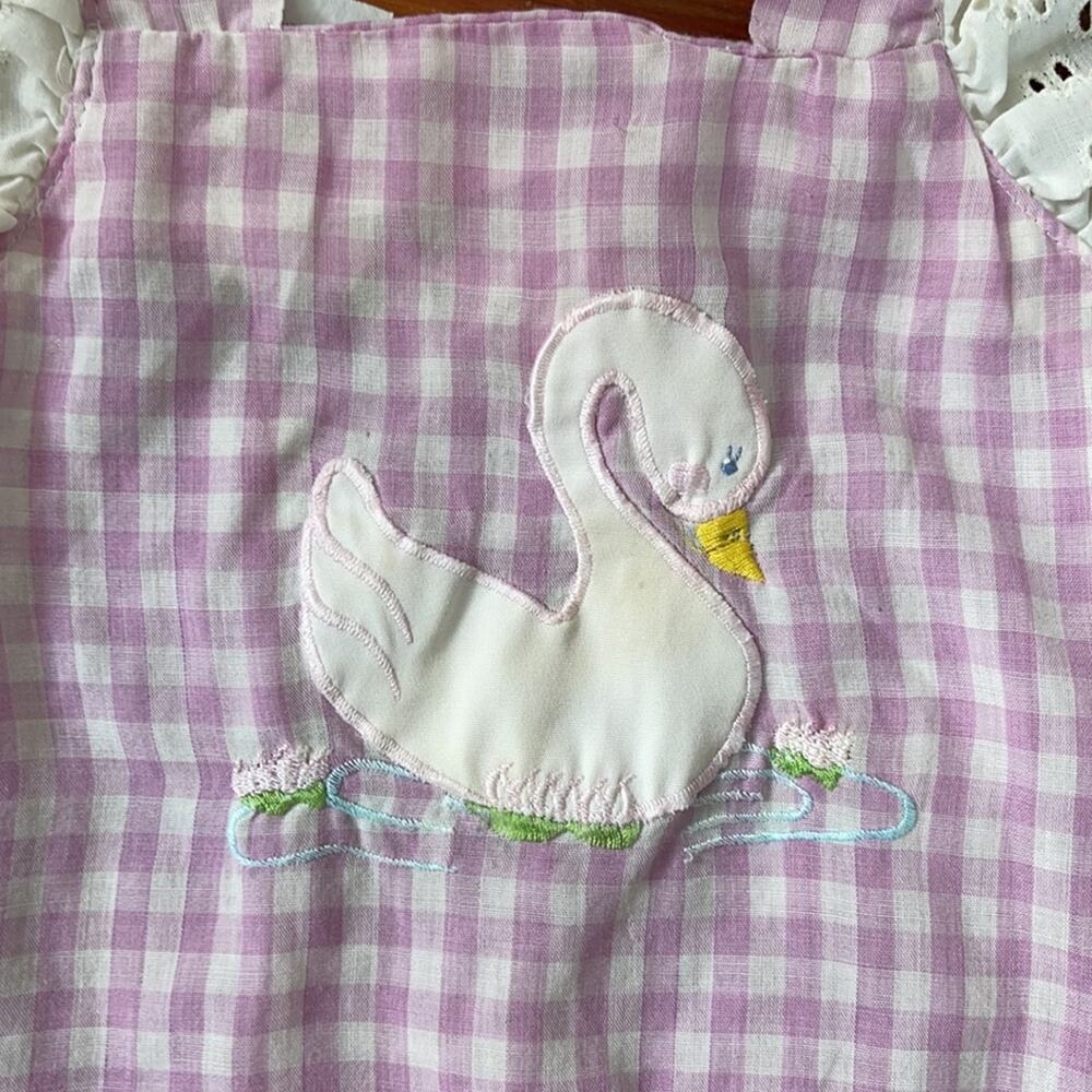 Vintage French Toast gingham swan embroidered sleeve less tank top - Picture 2 of 6